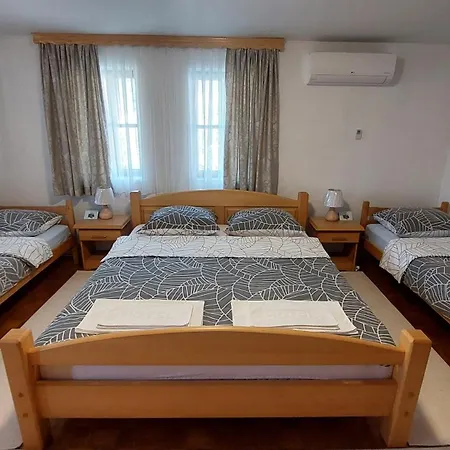 Ξενοδοχείο με διαμερίσματα Panorama 4*